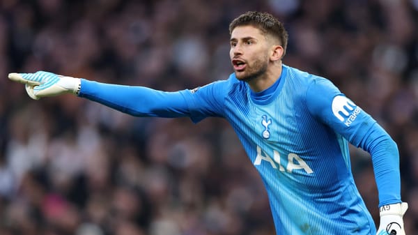 Juventus weigh Tottenham's Guglielmo Vicario as Di Gregorio's future wavers — Goal
