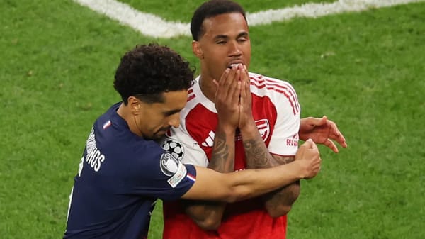 Marquinhos consoles Gabriel after penalty miss in Champions League final — Goal