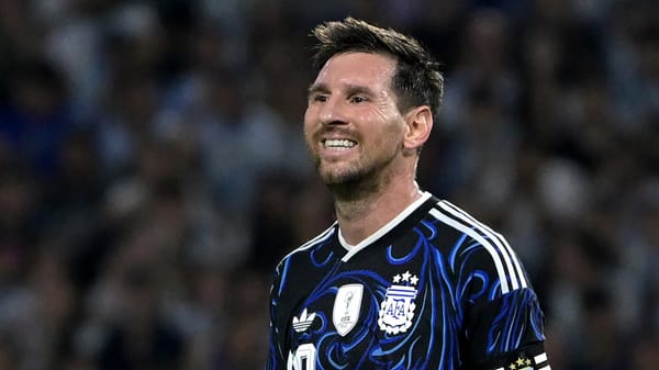 Messi smiles as Argentina arrive in Kansas City ahead of World Cup defence — Goal