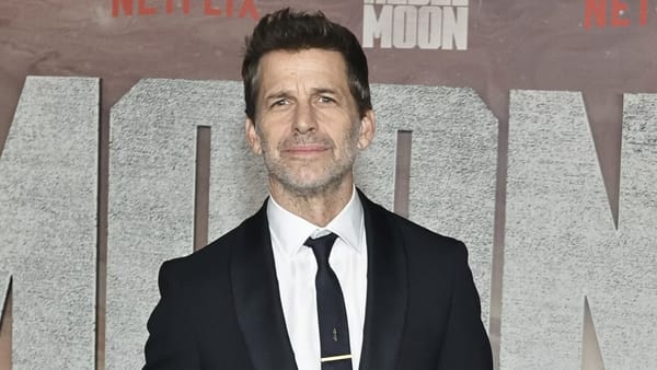 Zack Snyder to Remake John Carpenter's 1981 Sci-Fi Classic — Movieweb