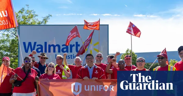 Canadian warehouse workers sign first-ever union deal with Walmart — World news | The Guardian