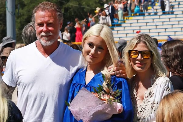 Tori Spelling and Dean McDermott reunite at daughter Stella’s high school graduation — Pagesix