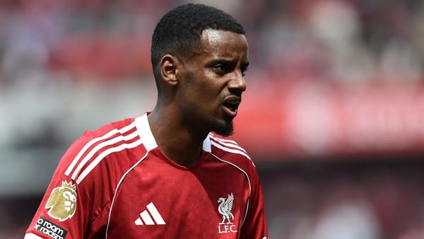 Robbie Fowler warns Alexander Isak's World Cup could hinder pre-season fitness — Goal