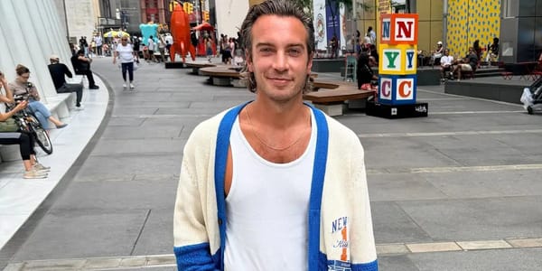 How to show team spirit at work while staying professional — Businessinsider