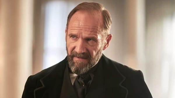 Ralph Fiennes’ Forgotten WWI Story Is Quietly Becoming a Netflix Hit — Collider