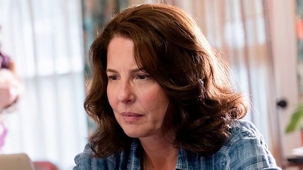 Why Did Robin Weigert Leave Tracker? — Movieweb