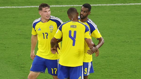 Isak and Gyokeres among scorers as Sweden thrash Tunisia 5-1 — Goal