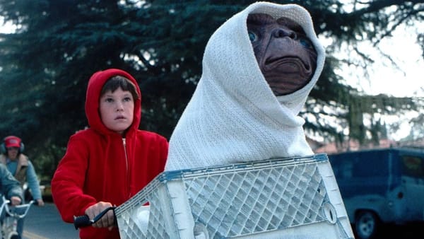 Spielberg says Elliott never saw E.T. again — Movieweb