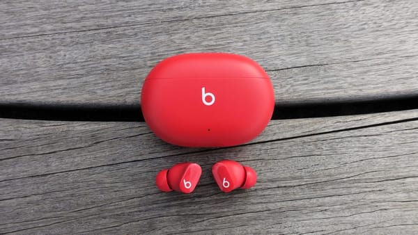 Apple patches high-severity eavesdropping vulnerability in Beats Studio Buds — Biz & IT - Ars Technica