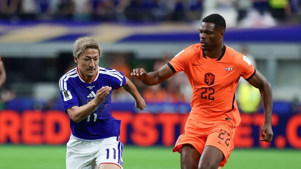 Denzel Dumfries urges 'a little fire' in Netherlands dressing room — Goal