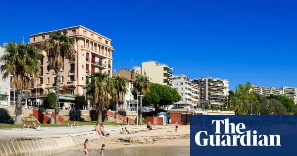 Le Mourillon: Toulon’s cool, beachy quarter with year-round sunshine — Lifestyle | The Guardian