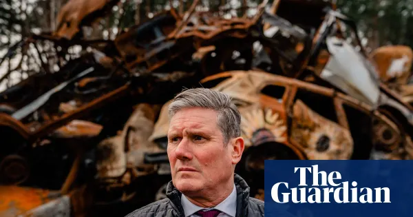 He knew how to rock a cagoule: the sartorial legacy of Sir Keir Starmer — Lifestyle | The Guardian