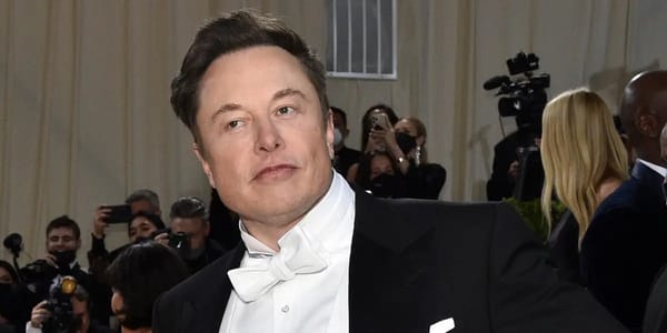 Elon Musk's net worth falls below $1 trillion as SpaceX stock slides — Businessinsider