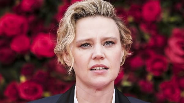 Kate McKinnon Gets Very Bad News From Megan Mullally in Heads Will Roll — Collider