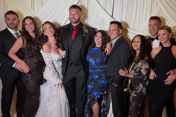 Jenni 'JWoww' Farley omits two co-stars from surprise wedding — Pagesix