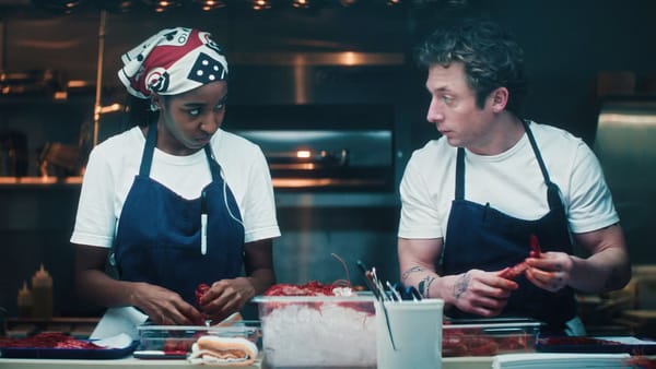 The Bear Finds a Perfect Replacement for Its Greatest Episode — Movieweb