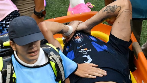 Man Utd confirm Manuel Ugarte knee ligament injury — Goal